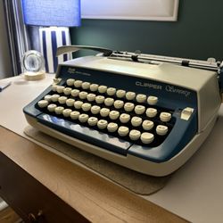 Antiques On 48 - The typewriter I got from Antiques on 48