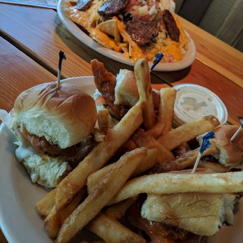 Reds Golden Eagle Grill - Macho Nachos with Steak and Atomic Sliders - Sports Bars Near Me - Sparks, Nevada Reds Golden Eagle Grill - Macho Nachos with Steak and Atomic Sliders - Sports Bars Near Me - Sparks, Nevada
