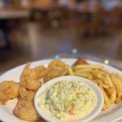 Catfish Country - Shrimp dinner