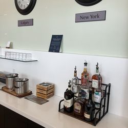 Aspire Transborder US Lounge - Drinks