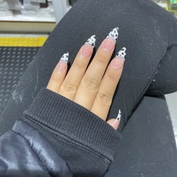 nails