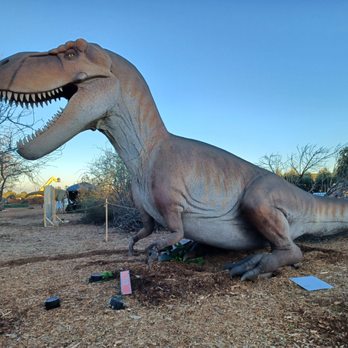 Dinosaurs In The Valley - Amusement Parks Near Me - Los Angeles, California