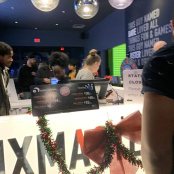 Dave & Buster's - Curt female employee in the black shirt - American Near Me - Hanover, Maryland Dave & Buster's - Curt female employee in the black shirt - American Near Me - Hanover, Maryland