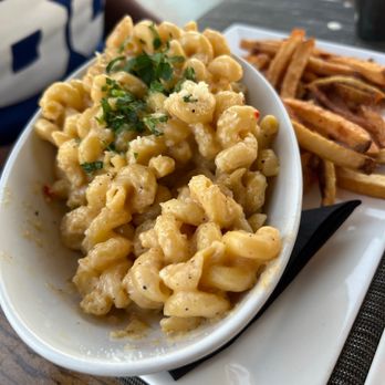 The Pump House - Pimento Mac & Cheese - New American Near Me - Rock Hill, South Carolina