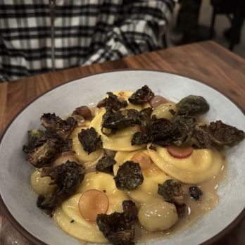 Daisies - Ravioli - Pasta Shops Near Me - Chicago, Illinois
