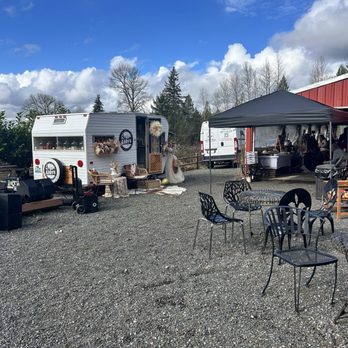 Misty Valley Farm - Wineries Near Me - Carnation, Washington