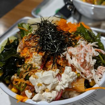 Okii Poke - Webster - A huge bowl with a little bit of everything - Hawaiian Near Me - Webster, Texas