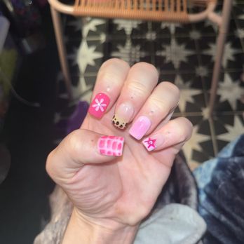 21 Nail Bar - Nail Salons Near Me - Charlotte, North Carolina
