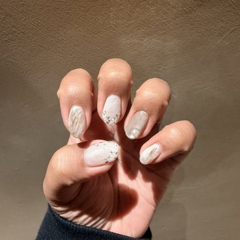 Blanc Nailworks - Nail Technicians Near Me