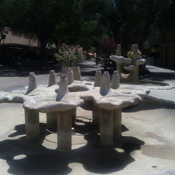 Fulton Street - Shopping Centers Near Me - Fresno, California