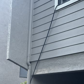 Lafayette Highlands Apartments - Cords hanging from windows since there is no EV charging. - Apartments Near Me - Lafayette, California