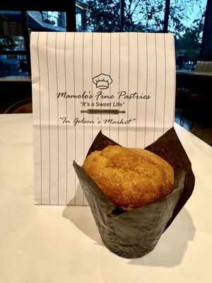 Mamolos Fine Pastries