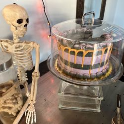 Libations 317 - Butter"scream" Cake for Halloween time.
