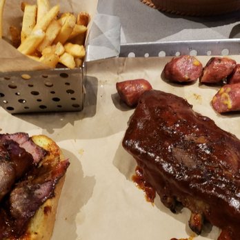 Chili's - This was what was served when I ordered the 3 meat bbq plate. If you look real close, you can see 2 thin slices of brisket on bread..weak! - Bars Near Me - Harvey, Louisiana Chili's - This was what was served when I ordered the 3 meat bbq plate. If you look real close, you can see 2 thin slices of brisket on bread..weak! - Bars Near Me - Harvey, Louisiana
