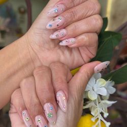 Swarovski crystals nails