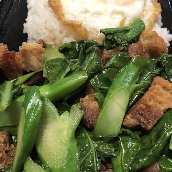 Bowl Thai - Ka-Na Moo Krob (crispy pork, Chinese broccoli, rice, fried egg) - Thai Near Me - Gardena, California