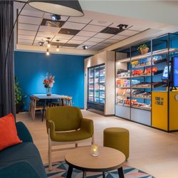 Hampton by Hilton Utrecht Central Station - Lobby