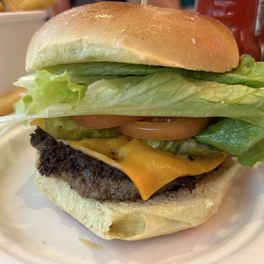 Schnipper's - Cheese Burger Special 1 - Burgers Near Me - New York, New York Schnipper's - Cheese Burger Special 1 - Burgers Near Me - New York, New York