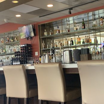 Naree Thai Restaurant - Main Bar - Thai Near Me - Long Beach, California Naree Thai Restaurant - Main Bar - Thai Near Me - Long Beach, California