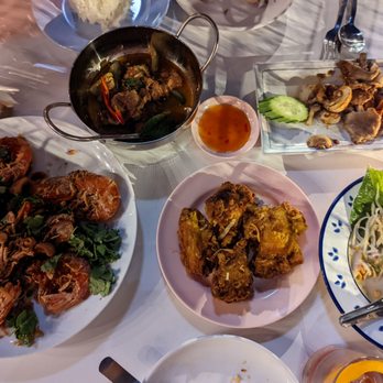 Lom Wong - Our feast including head on fried shrimp, chicken wings, mushrooms and red curry - Thai Near Me - Phoenix, Arizona Lom Wong - Our feast including head on fried shrimp, chicken wings, mushrooms and red curry - Thai Near Me - Phoenix, Arizona