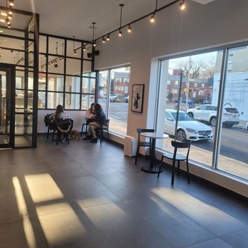 Annie's Social - Area for the dogs - Coffee & Tea Near Me - Flushing, New York