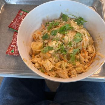 honeygrow - Red Coconut Curry (v, gf) - Salad Near Me - Quakertown, Pennsylvania honeygrow - Red Coconut Curry (v, gf) - Salad Near Me - Quakertown, Pennsylvania