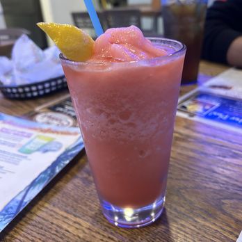 Crabby's Dockside - Tito's Strawberry Lemonade - Seafood Near Me - Clearwater Beach, Florida