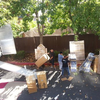 Upline Moving - Meticulously packed furniture and mirrors - Movers Near Me - Hayward, California Upline Moving - Meticulously packed furniture and mirrors - Movers Near Me - Hayward, California