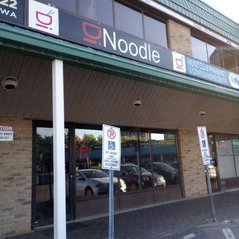 Di Noodle - Front of the restaurant - Vietnamese Near Me - Ottawa, Ontario