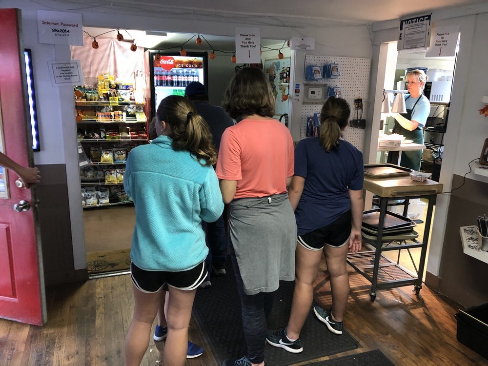 CREEPER TRAIL CAFE S Updated June 2024 31 Photos & 19 Reviews