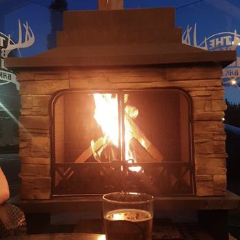 The Beer Hunter - Summer time patio - American Near Me - Spruce Grove, Alberta The Beer Hunter - Summer time patio - American Near Me - Spruce Grove, Alberta