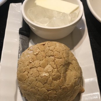Inshou Cafe - Pineapple Bun $4.25 - Chinese Near Me - San Mateo, California