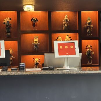 Coyote South Santa Fe - Decor and check in - Hotels Near Me - Santa Fe, New Mexico