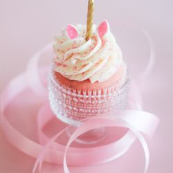 Gigi's Cupcakes of Omaha - Miss Unicorn