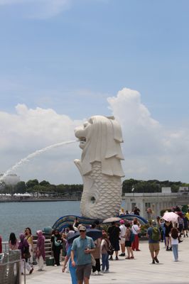 Merlion Park by null