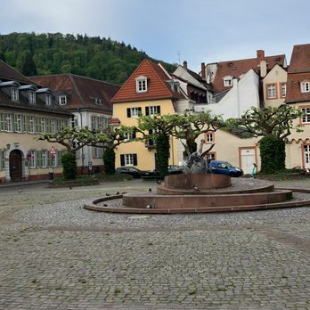 Karlsplatz - Karlsplatz - Landmarks & Historical Buildings Near Me - Heidelberg, BW
