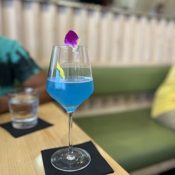 Madi - Blue dream mimosa - Breakfast & Brunch Near Me - San Diego, California Madi - Blue dream mimosa - Breakfast & Brunch Near Me - San Diego, California