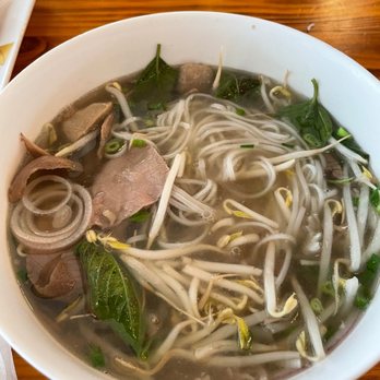 Mama Pho - Pretty good pho in the mall with comfortable seating! - Vietnamese Near Me - Honolulu, Hawaii Mama Pho - Pretty good pho in the mall with comfortable seating! - Vietnamese Near Me - Honolulu, Hawaii