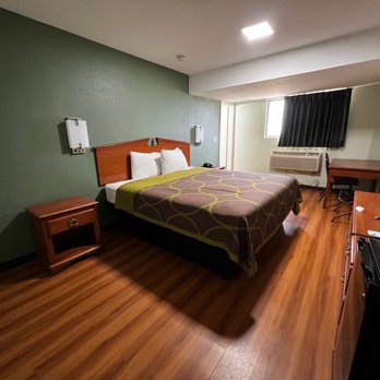Texas Inn - King size room - Hotels Near Me - Waxahachie, Texas Texas Inn - King size room - Hotels Near Me - Waxahachie, Texas