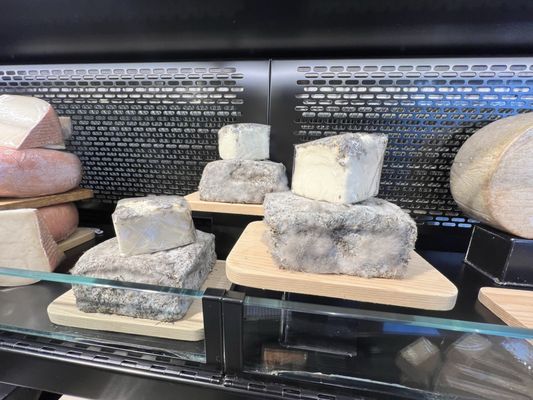 Fromagerie Laurent Dubois by null