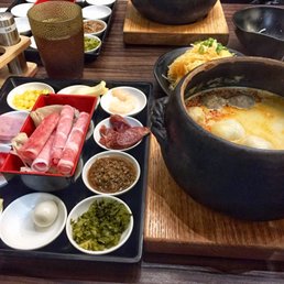 Rice noodle with coconut curry broth, and all the side dishes! :D Rice noodle with coconut curry broth, and all the side dishes! :D