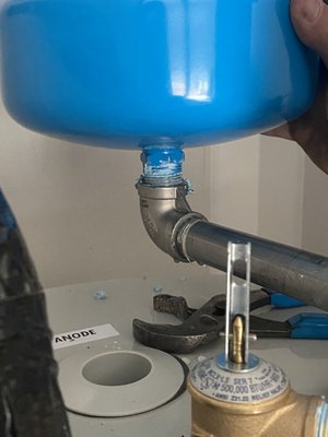 Pride plumbing Logo