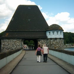 Sperrmauer