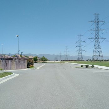 Fontana Park - great parking. - Parks Near Me - Fontana, California
