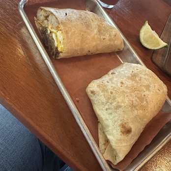 The Avenue Pub - Breakfast burrito - Pubs Near Me - New Orleans, Louisiana The Avenue Pub - Breakfast burrito - Pubs Near Me - New Orleans, Louisiana