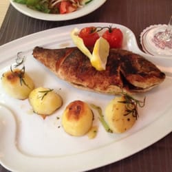 Limoncello - Dorade vom Grill mit Rosmarin-Karfotteln