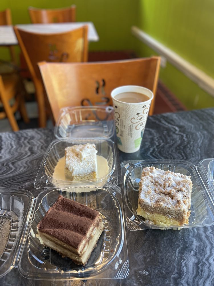 Food from Crown Fried Chicken & Kabab