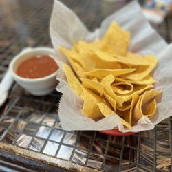 Maya Mexican Restaurant - Chips & salsa