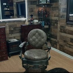Ernie's Barber Shop