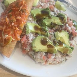 Ceviche de pescado & taco dorado de camarones